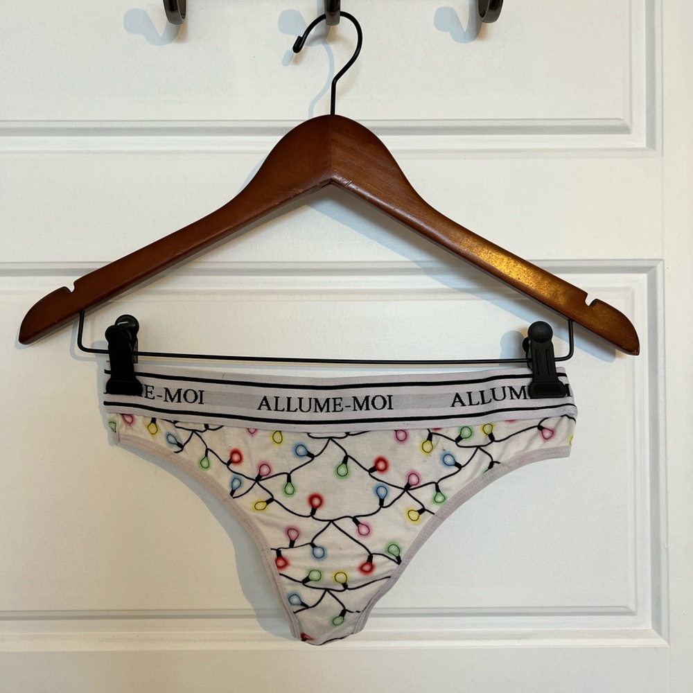 Tanga pop underwear